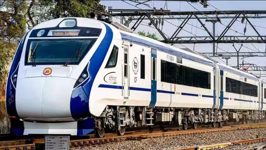 PM मोदी ने आज लॉन्च की 5 नई वंदे भारत, भोपाल के रानी कमलापति रेलवे स्टेशन से ट्रेनों को दिखाई हरी झंडी