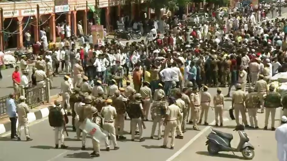 दंगो में बदली बाइक टक्कर की घटना, युवक की मौत के बाद जयपुर में भारी तनाव, फोर्स तैनात