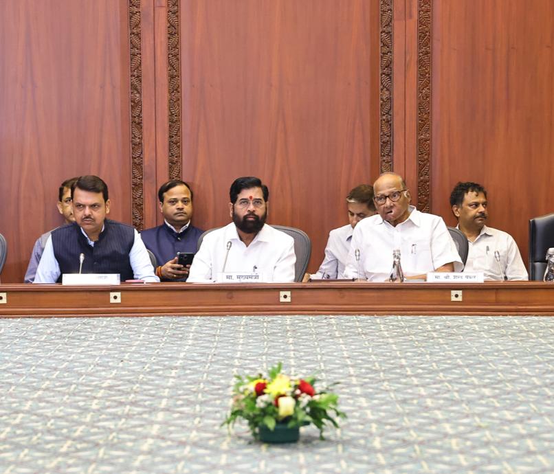 महाराष्ट्र की सभी पार्टियां आरक्षण के पक्ष में, सर्वदलीय बैठक में शामिल हुए 32 पार्टियों के नेता, आंदोलन खत्म करने की अपील
