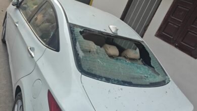 इंदौर कार पथराव