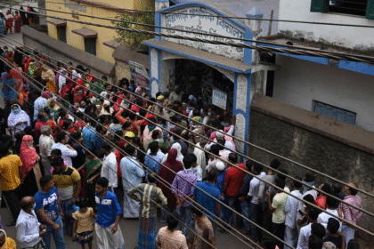 engal voting 2026 polling booth crowd and EVM machine India
