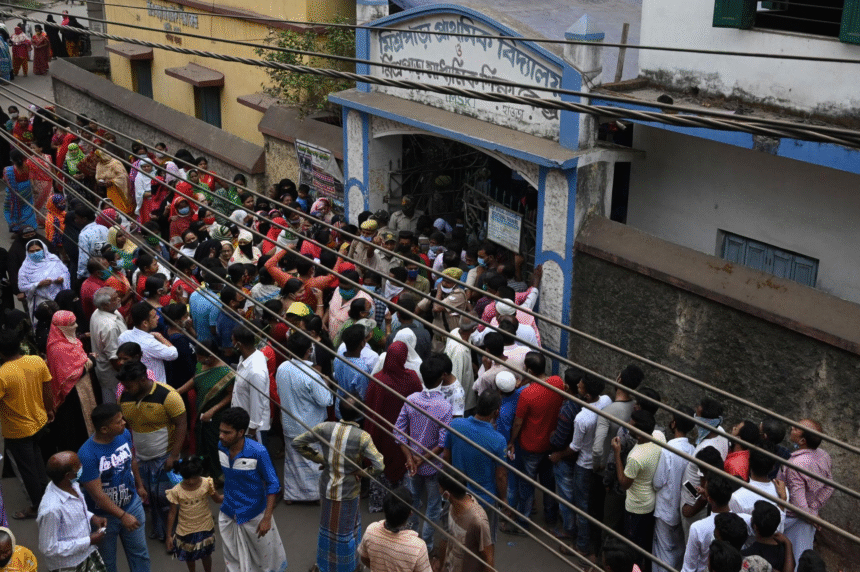 engal voting 2026 polling booth crowd and EVM machine India