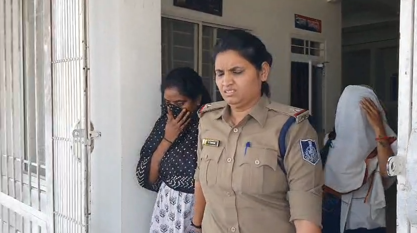 Indore Honey Trap Case: Retired FaujI Ko Blackmail Karne Wala Gang Pakda Gaya