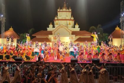 Folk artists performing during Malwa Utsav in Indore