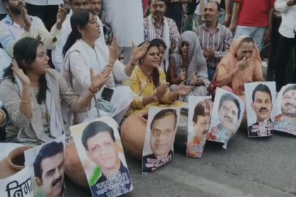 Indore Water Crisis Protest: Rajwada पर Congress का रातभर धरना, Municipal Corporation Gate पर हंगामा