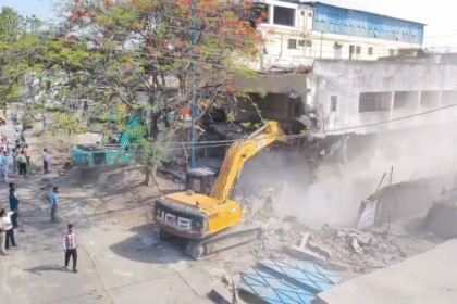 MR-4 Road Se Hataye Gaye 2 Nirman