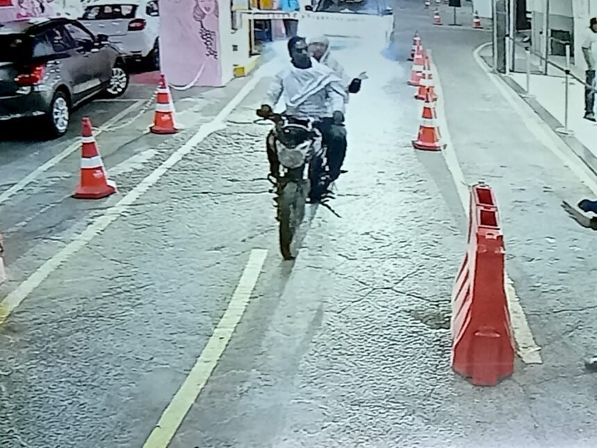 Central Mall Indore Battery Theft investigation based on CCTV footage
