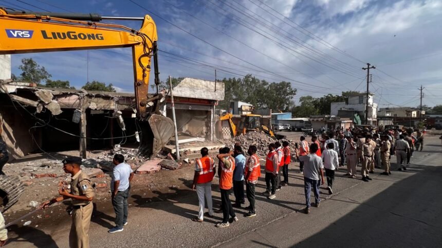 Dewas Naka Indore Encroachment removal drive near service road construction