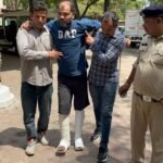 Mhow Cow Slaughter Case में Mahu पुलिस ने 5 हजार रुपये के इनामी आरोपी इमरान खटखट को गिरफ्तार किया। आरोपी लंबे समय से फरार चल रहा था।