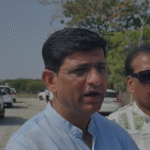 Indore Simhastha Update showing Mayor Pushyamitra Bhargav inspecting MR-04 and MR-12 road construction projects ahead of Simhastha preparations.