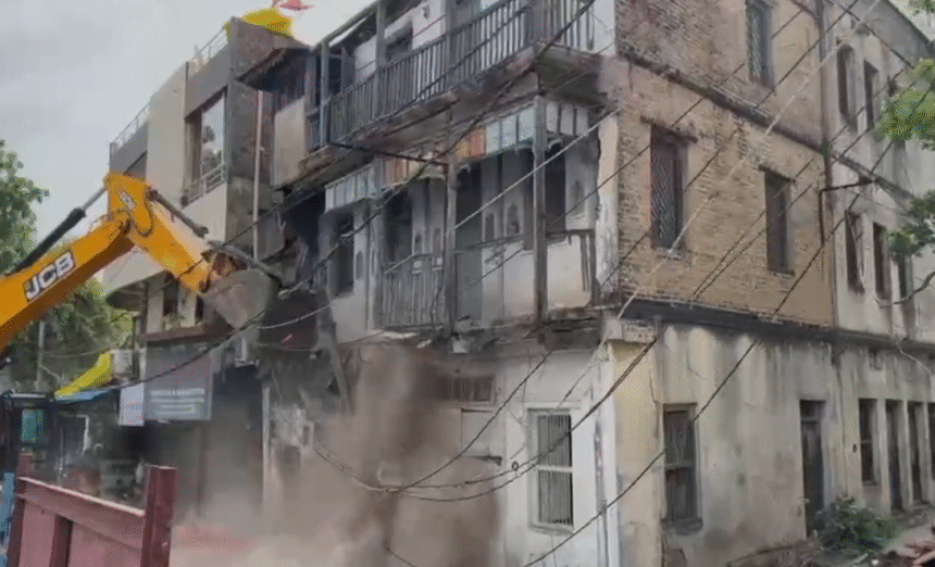 Indore Dangerous Buildings demolition drive by Indore Municipal Corporation during monsoon