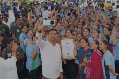 Indore Segregation Selfie विश्व रिकॉर्ड समारोह