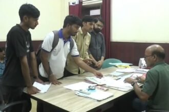 Indore DAVV Jansunwai